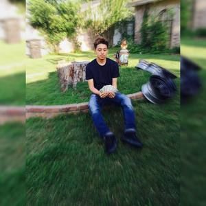 Meet your Posher, Benjamin